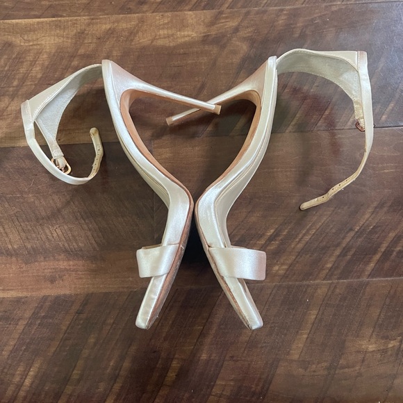 Vince Camuto Imagine pumps satin ivory - Picture 2 of 5